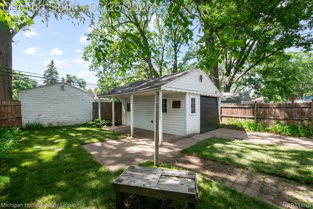235 Flowerdale Street Ferndale City MI 48220