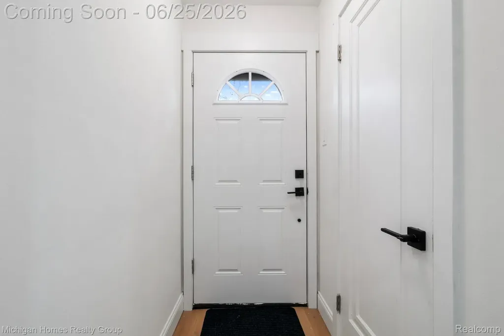 235 Flowerdale Street Ferndale City MI 48220
