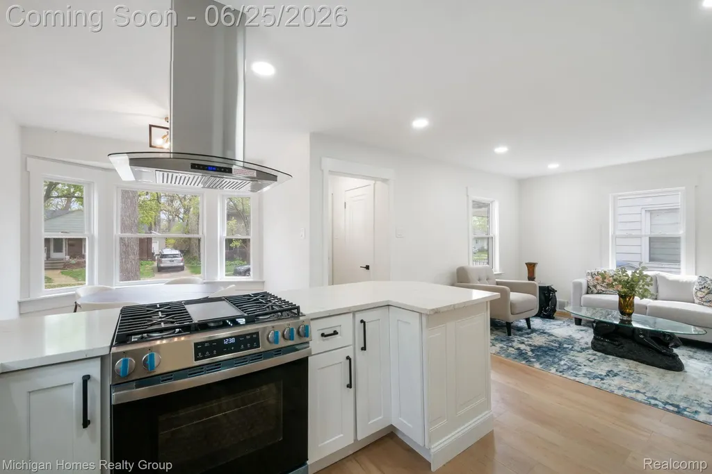 235 Flowerdale Street Ferndale City MI 48220