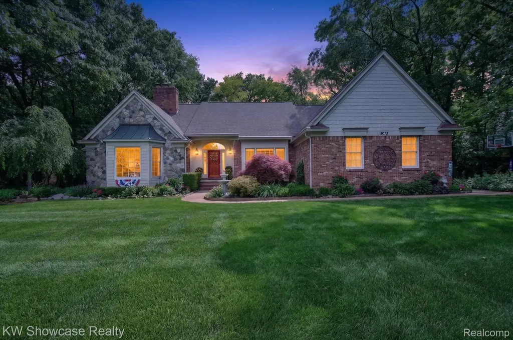 Green Oak Township MI, 11073 Sandy Creek Drive