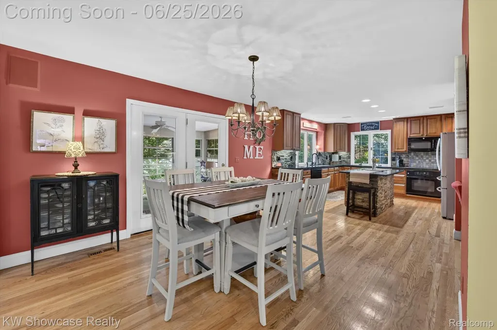 11073 Sandy Creek Drive Green Oak Township MI 48178