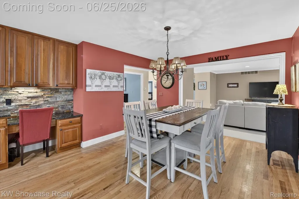 11073 Sandy Creek Drive Green Oak Township MI 48178