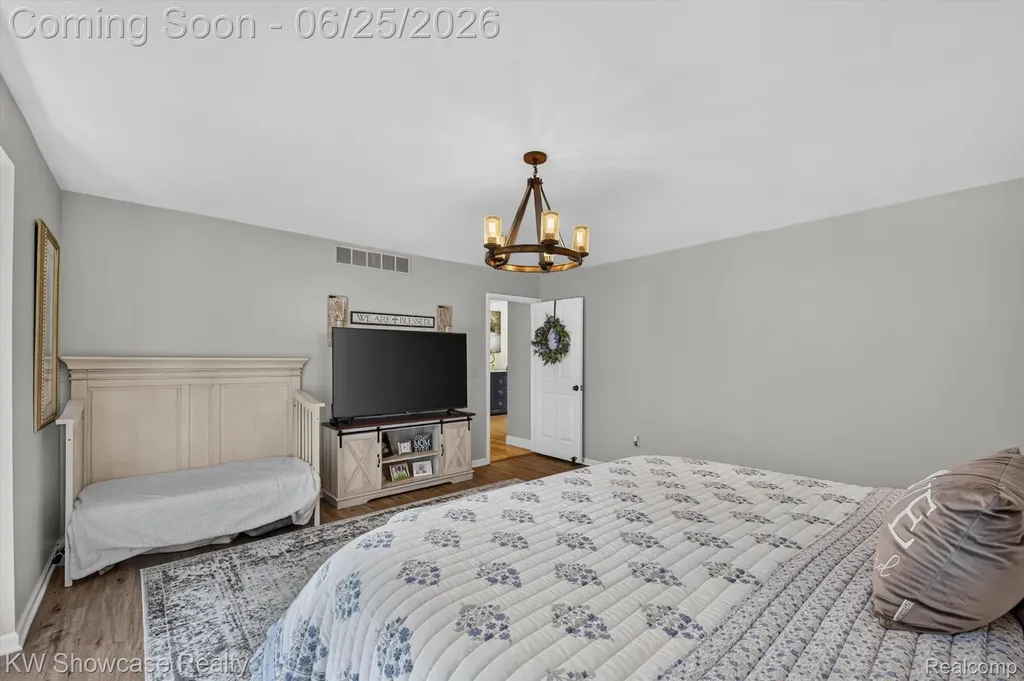 11073 Sandy Creek Drive Green Oak Township MI 48178