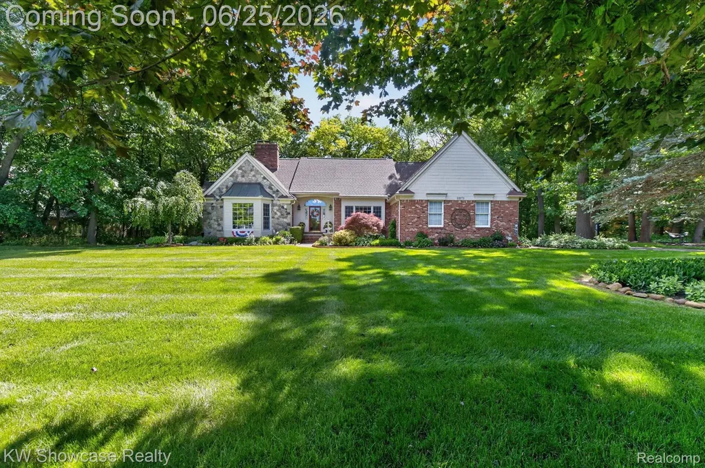 11073 Sandy Creek Drive Green Oak Township MI 48178