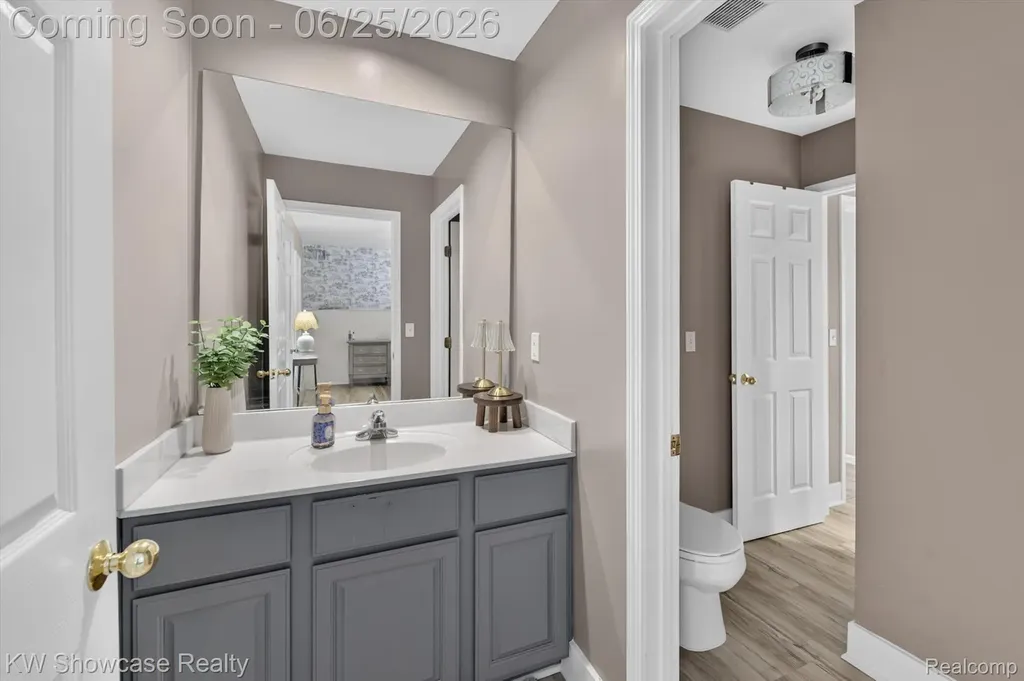 11073 Sandy Creek Drive Green Oak Township MI 48178