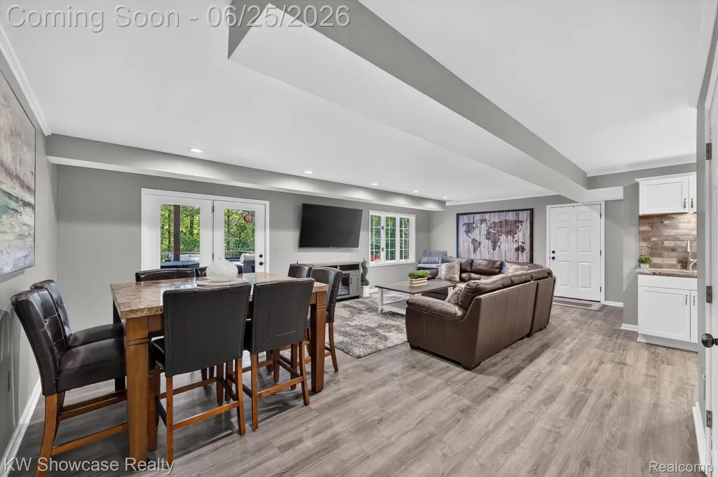 11073 Sandy Creek Drive Green Oak Township MI 48178