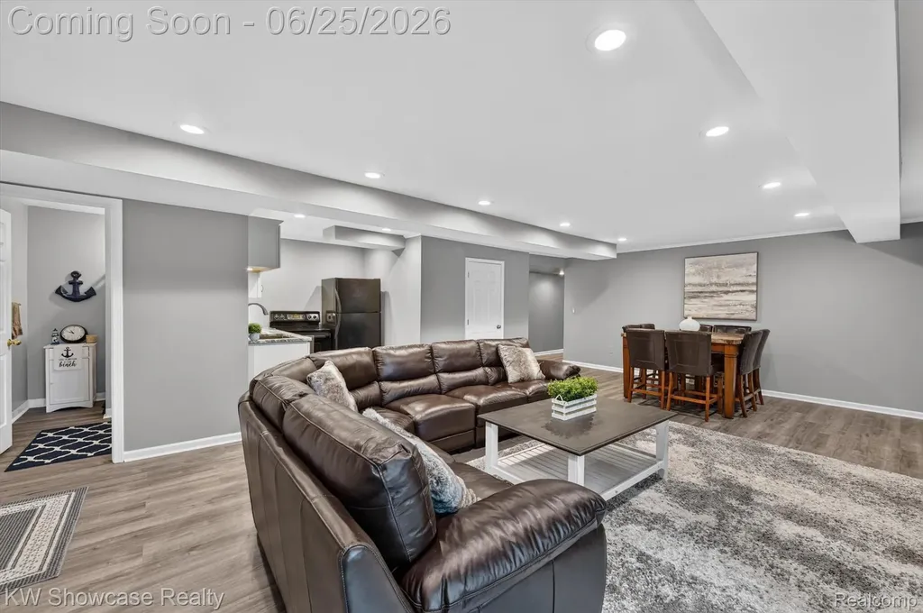 11073 Sandy Creek Drive Green Oak Township MI 48178