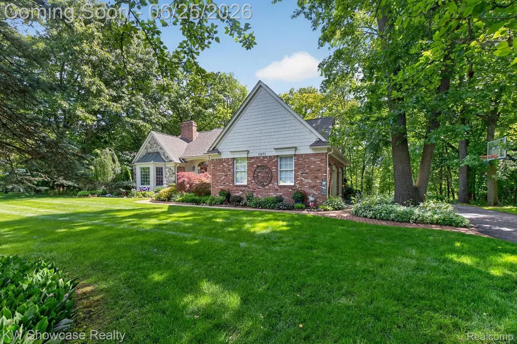 11073 Sandy Creek Drive Green Oak Township MI 48178