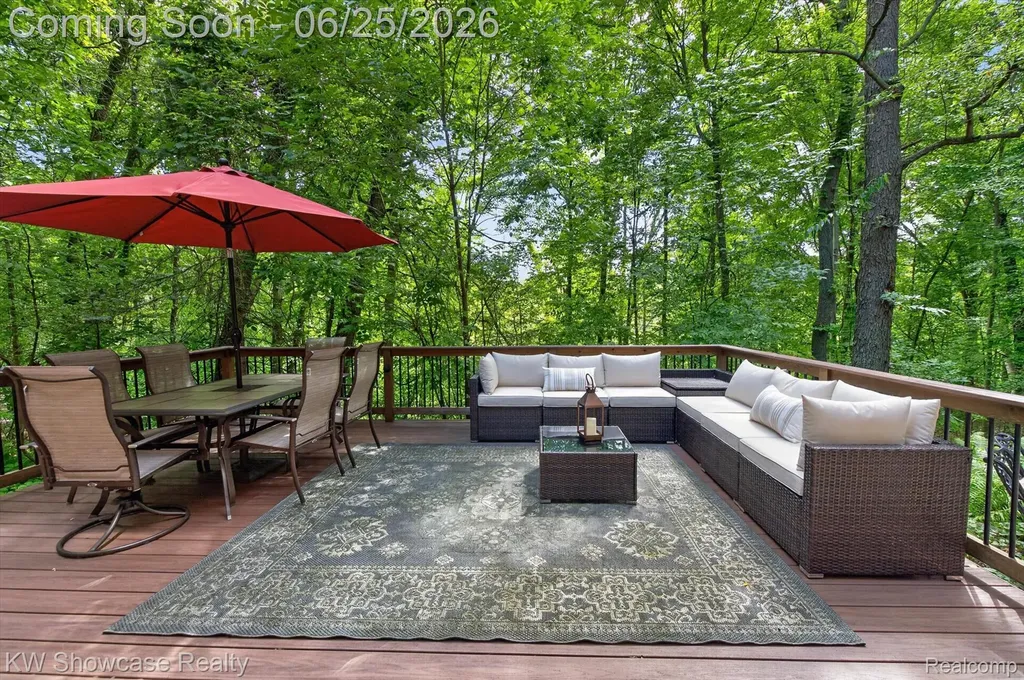 11073 Sandy Creek Drive Green Oak Township MI 48178