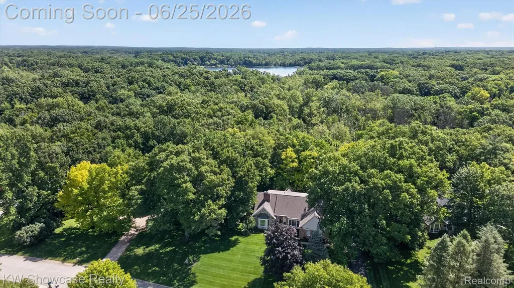 11073 Sandy Creek Drive Green Oak Township MI 48178