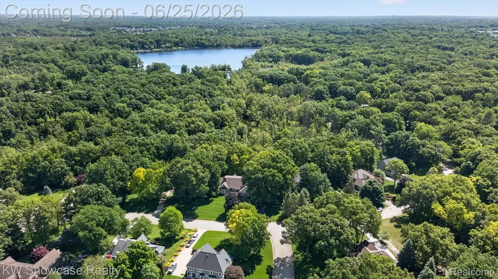 11073 Sandy Creek Drive Green Oak Township MI 48178