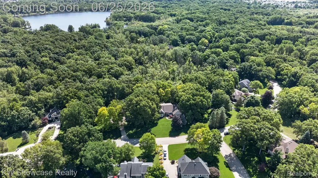 11073 Sandy Creek Drive Green Oak Township MI 48178