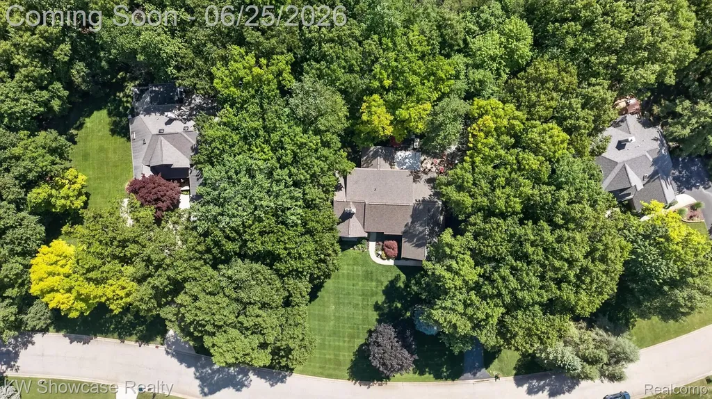 11073 Sandy Creek Drive Green Oak Township MI 48178