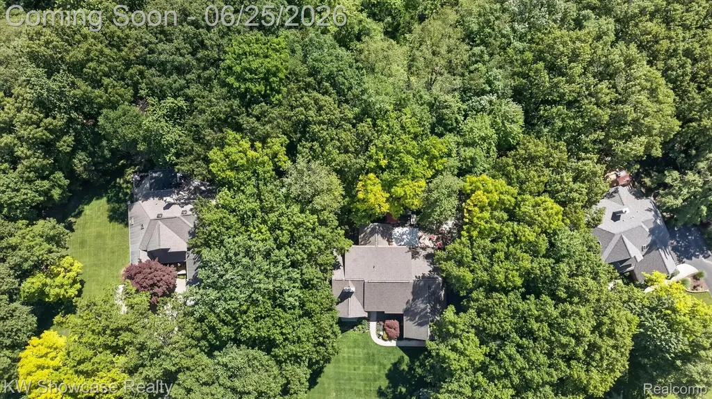 11073 Sandy Creek Drive Green Oak Township MI 48178