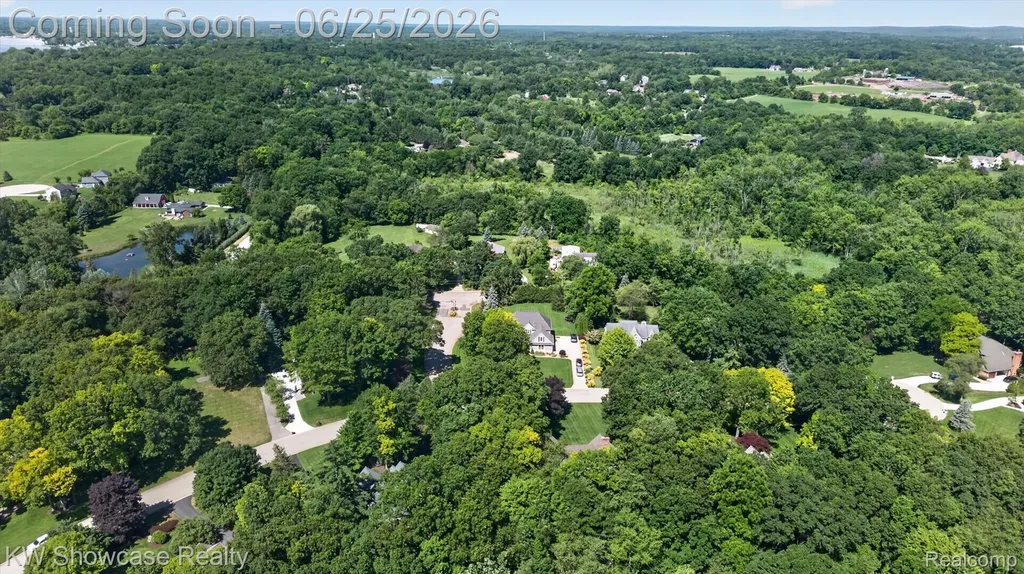 11073 Sandy Creek Drive Green Oak Township MI 48178