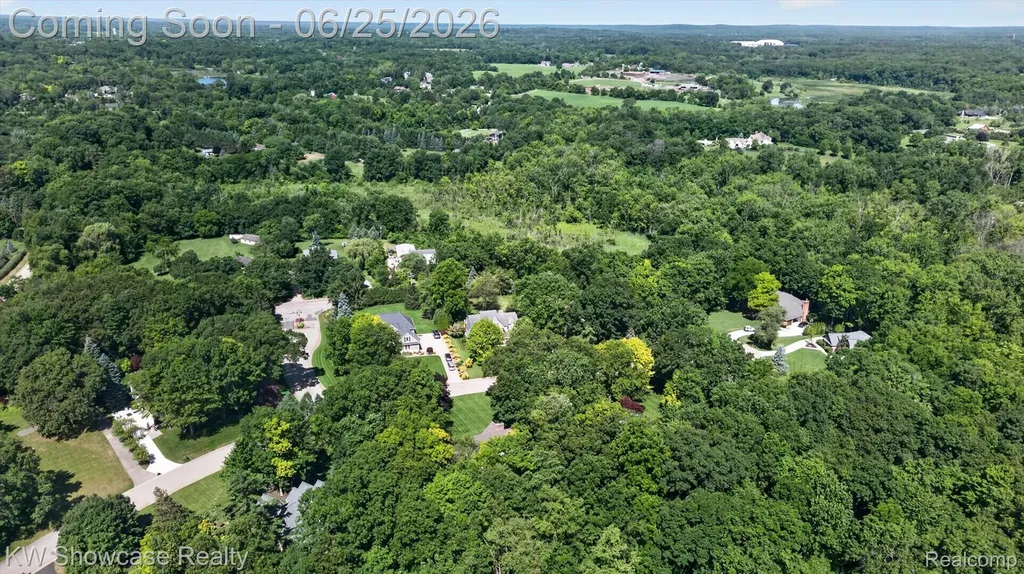 11073 Sandy Creek Drive Green Oak Township MI 48178