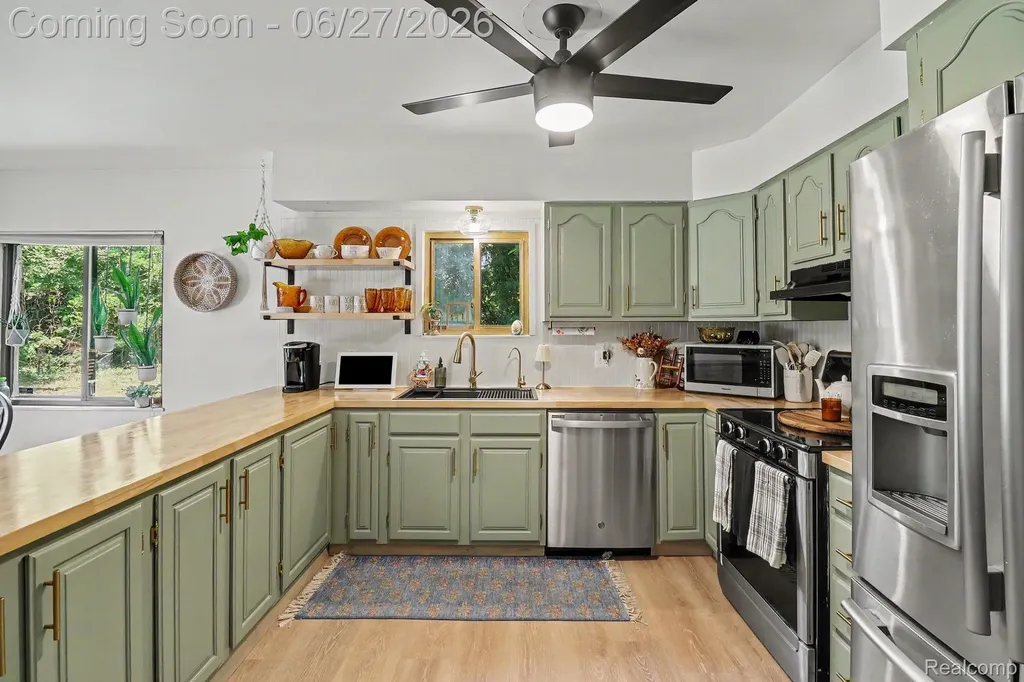 2905 German Road Oregon Township MI 48421