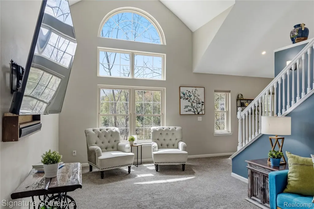 601 Village Lane Milford Village MI 48381