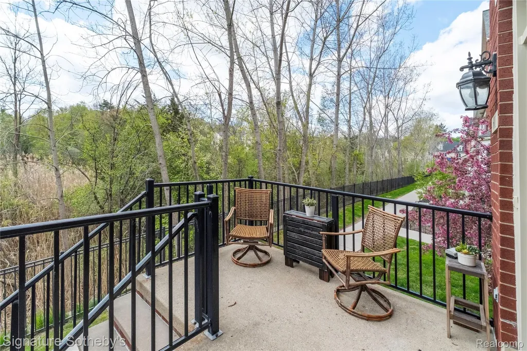 601 Village Lane Milford Village MI 48381
