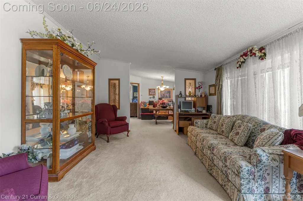 14142 Wilson Drive Wilson Plymouth City MI 48170