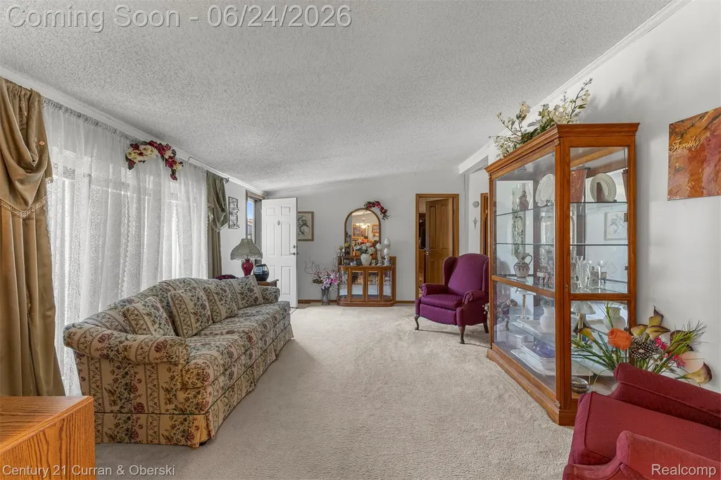 14142 Wilson Drive Wilson Plymouth City MI 48170