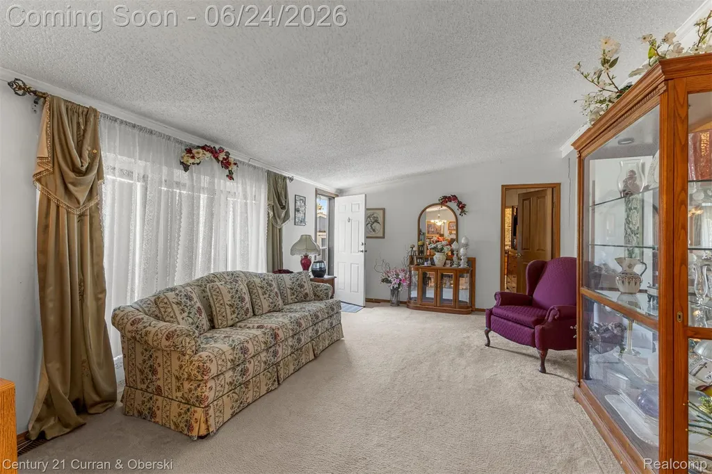 14142 Wilson Drive Wilson Plymouth City MI 48170