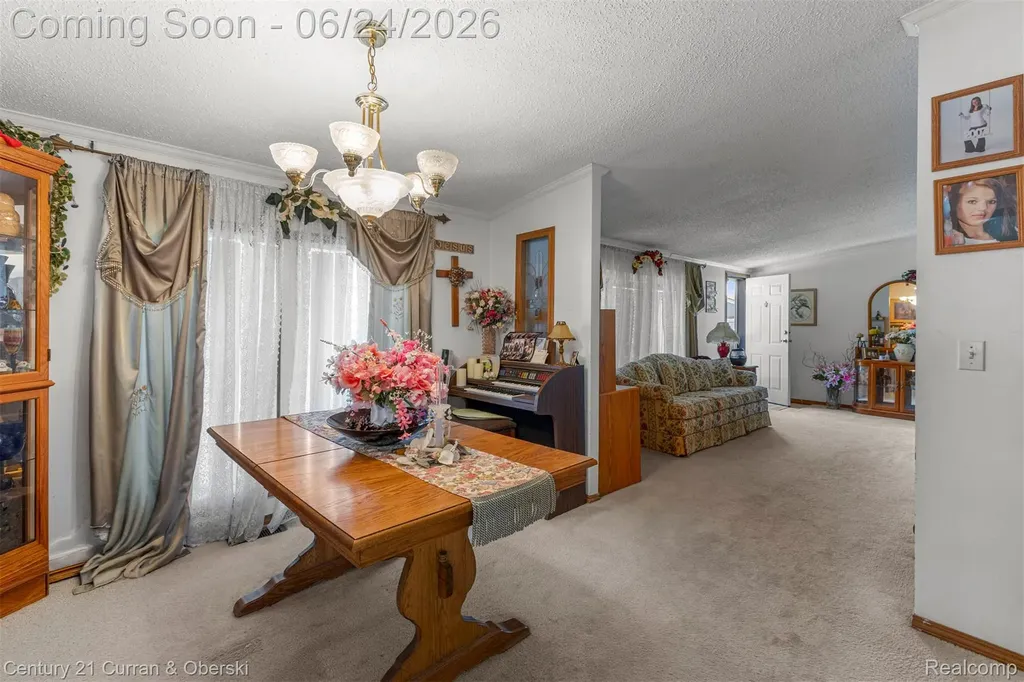 14142 Wilson Drive Wilson Plymouth City MI 48170