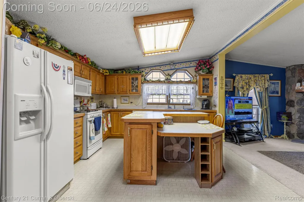 14142 Wilson Drive Wilson Plymouth City MI 48170