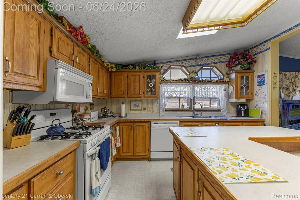 14142 Wilson Drive Wilson Plymouth City MI 48170
