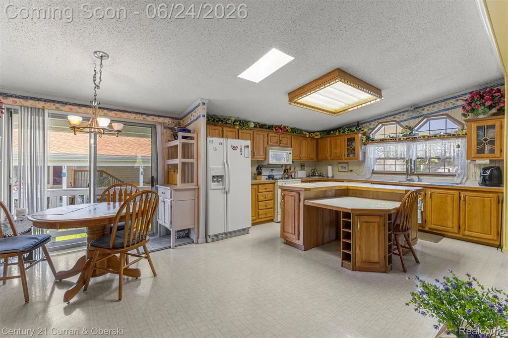 14142 Wilson Drive Wilson Plymouth City MI 48170