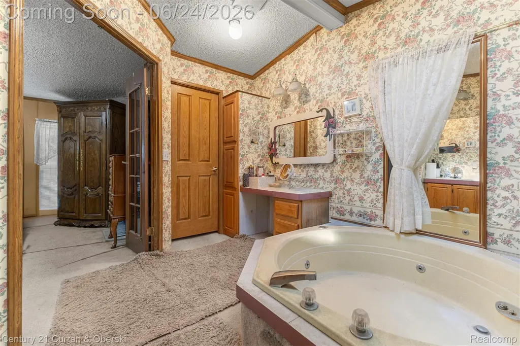14142 Wilson Drive Wilson Plymouth City MI 48170