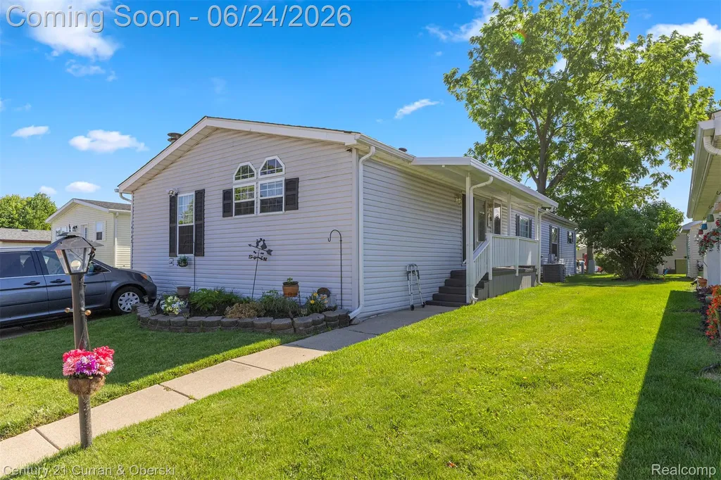 14142 Wilson Drive Wilson Plymouth City MI 48170