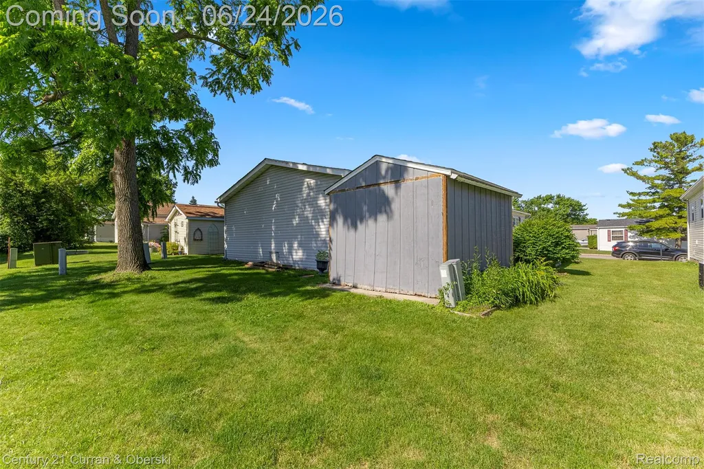 14142 Wilson Drive Wilson Plymouth City MI 48170