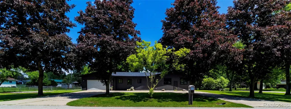 1138 Baldwin Road Lapeer Township MI 48446