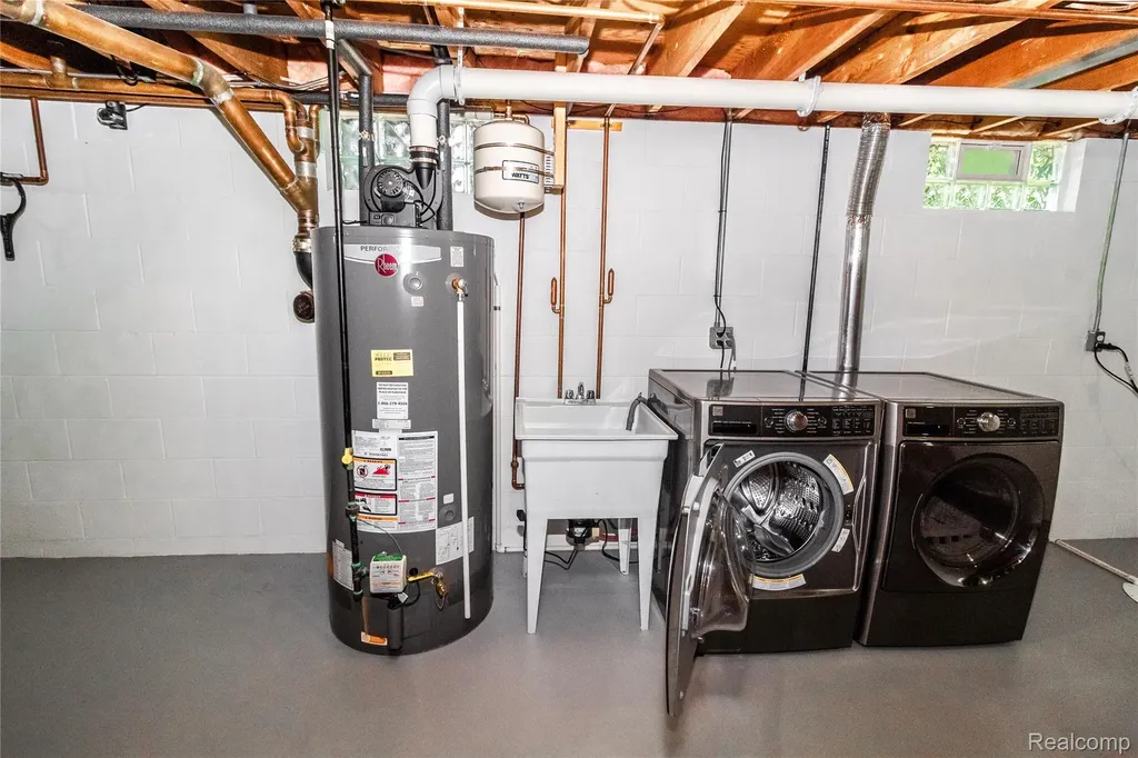 1138 Baldwin Road Lapeer Township MI 48446