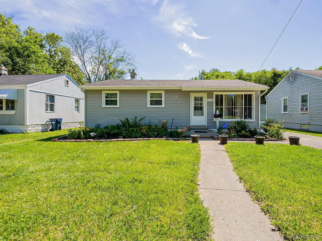 17424 Salem Street Detroit City MI 48219