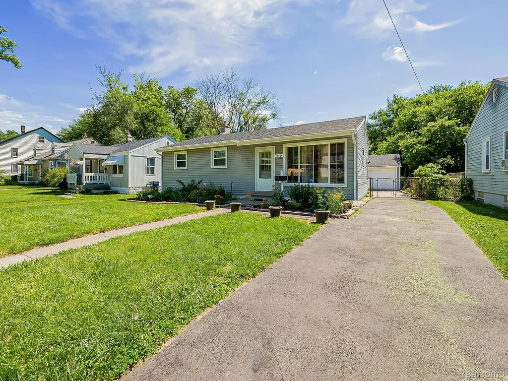 17424 Salem Street Detroit City MI 48219