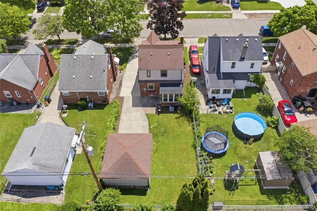 15422 Regina Avenue Allen Park City MI 48101