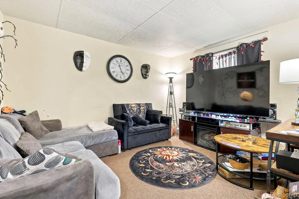 503 14th Street Port Huron City MI 48060