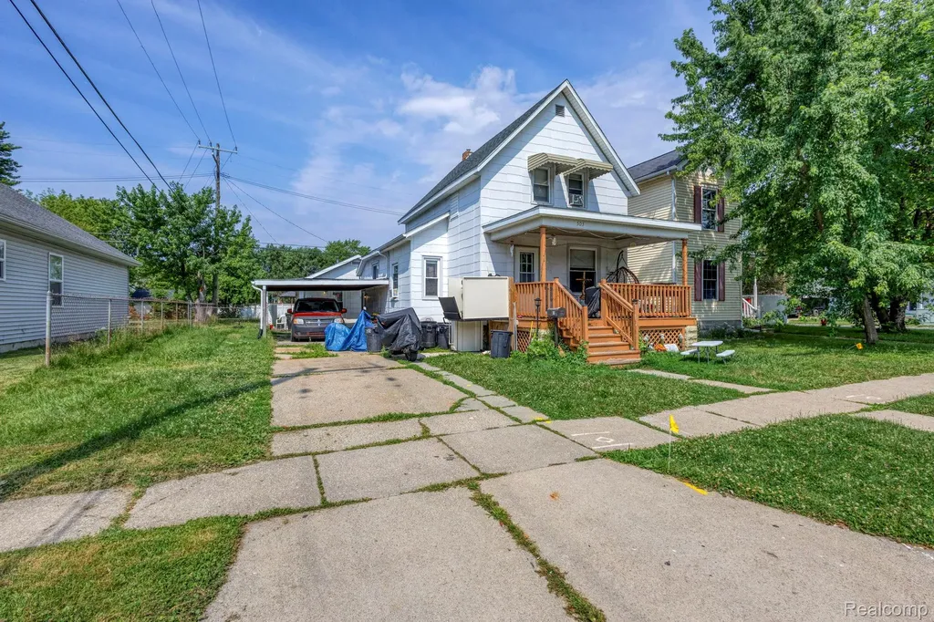 503 14th Street Port Huron City MI 48060
