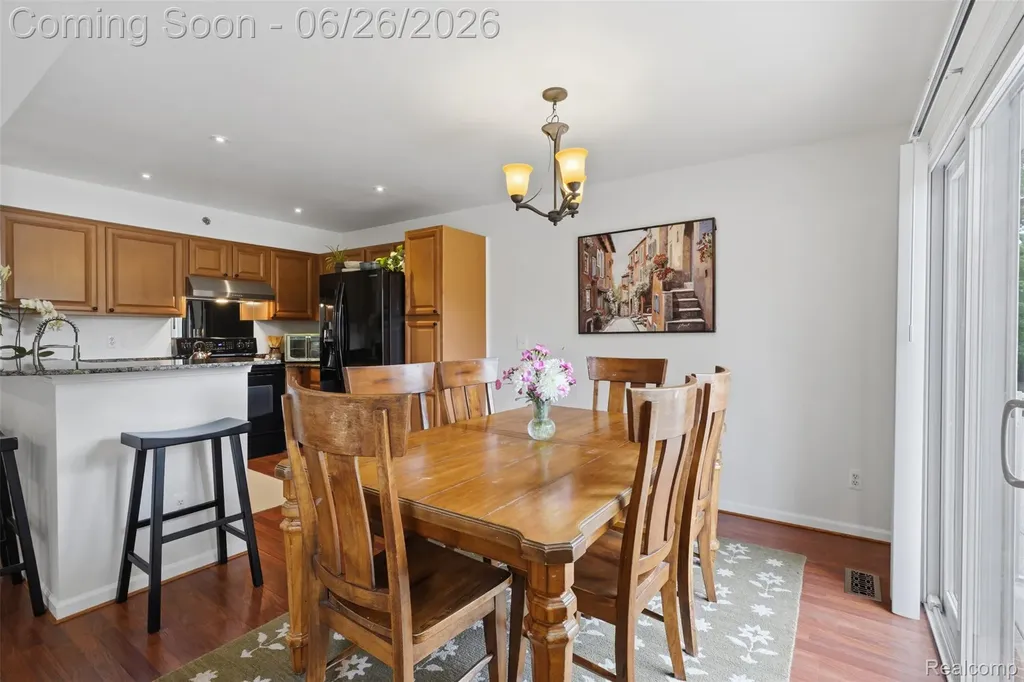 1668 Deepwood Circle Rochester City MI 48307