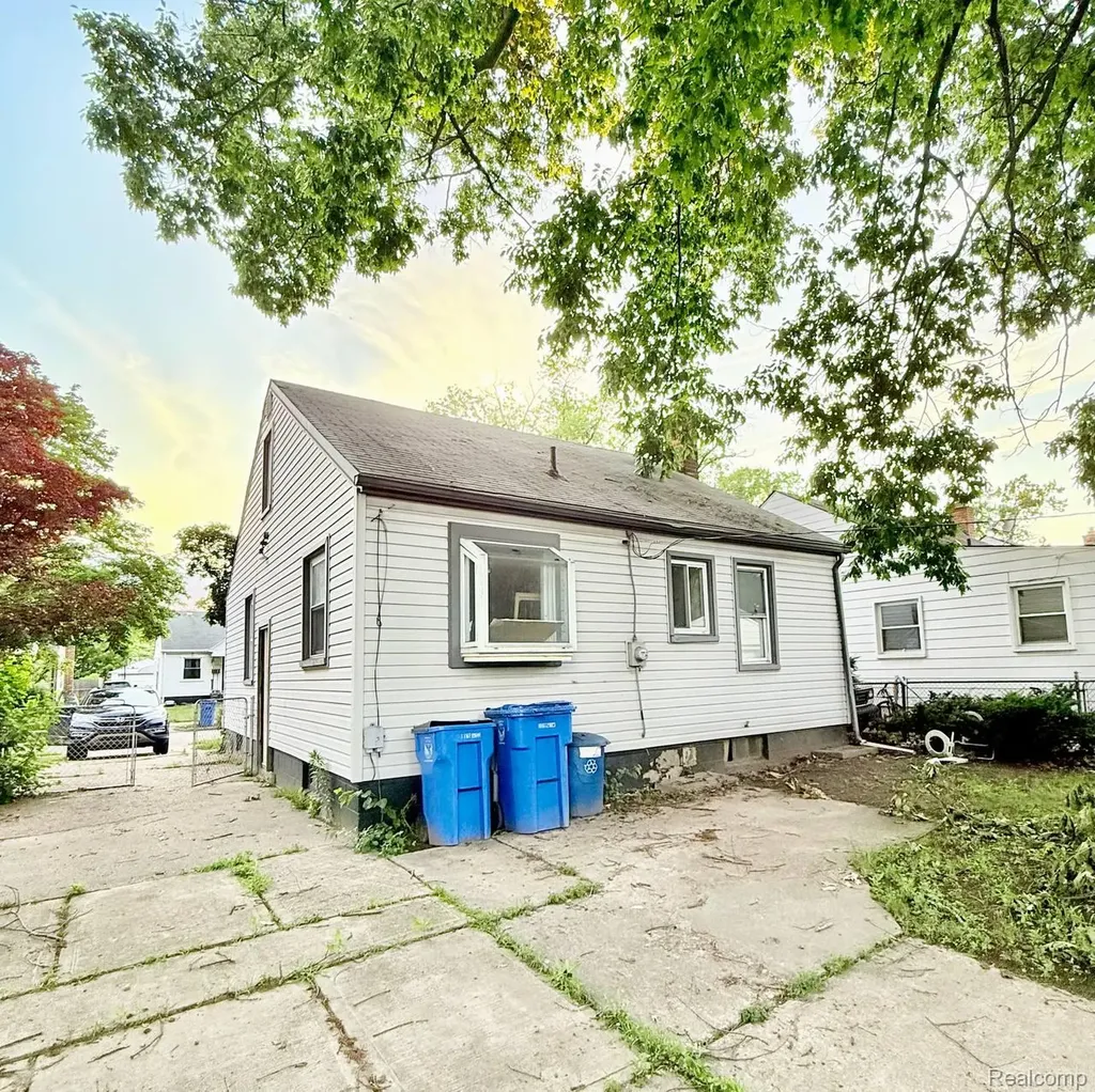 4177 Cornell Street Dearborn Heights City MI 48125