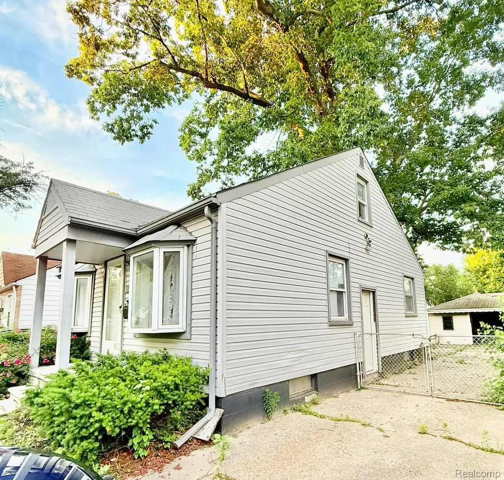 4177 Cornell Street Dearborn Heights City MI 48125