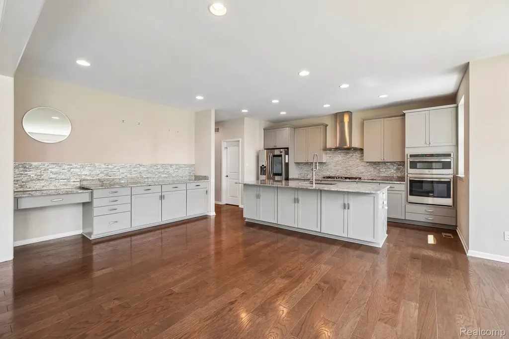 47783 Leland Drive Northville Township MI 48168