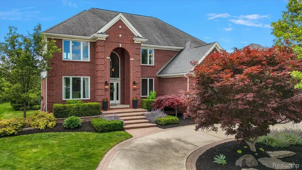 1422 Galena Rochester Hills City MI 48306