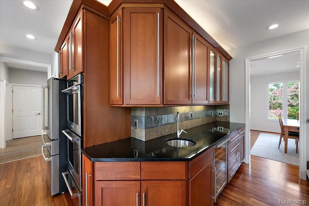 1422 Galena Rochester Hills City MI 48306