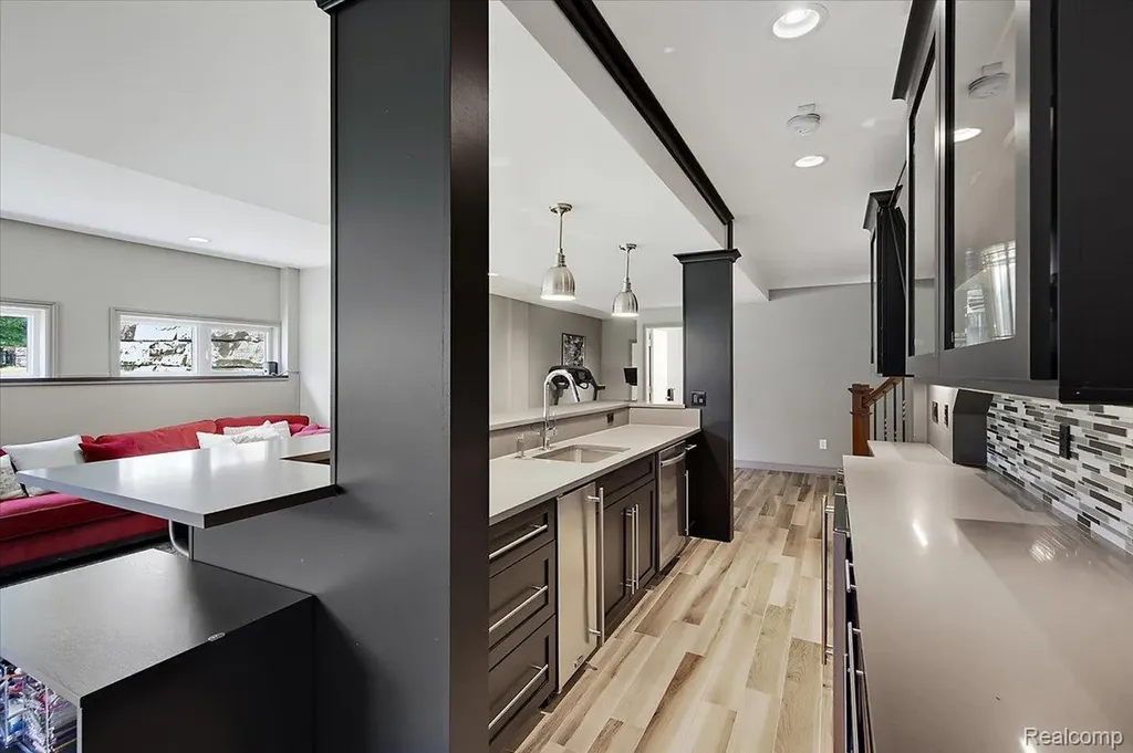 1422 Galena Rochester Hills City MI 48306