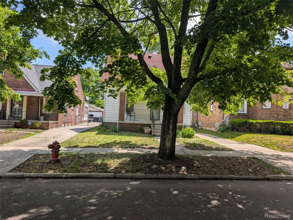 16182 Muirland Detroit City MI 48221