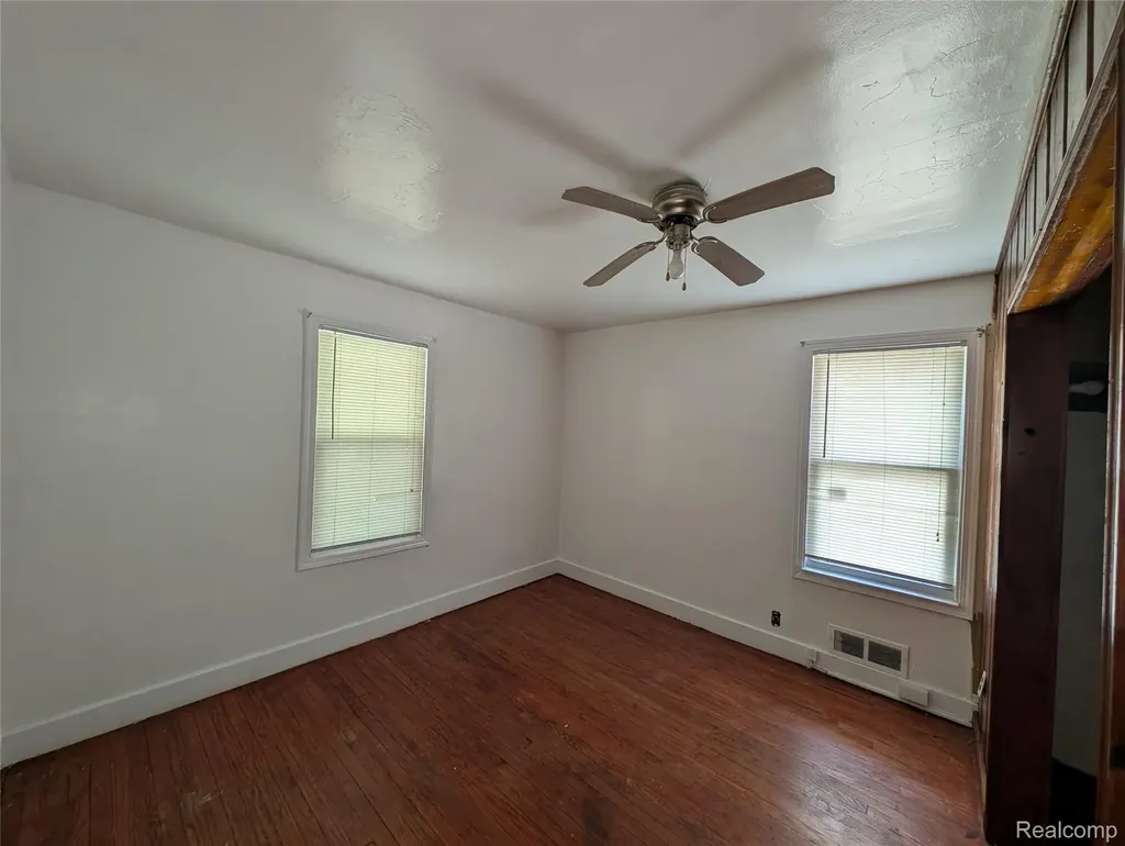 16182 Muirland Detroit City MI 48221