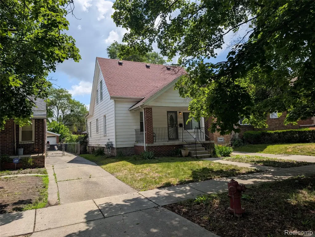 16182 Muirland Detroit City MI 48221